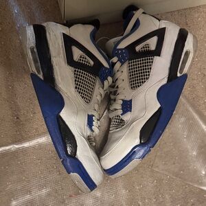 Jordan 4 sneakers